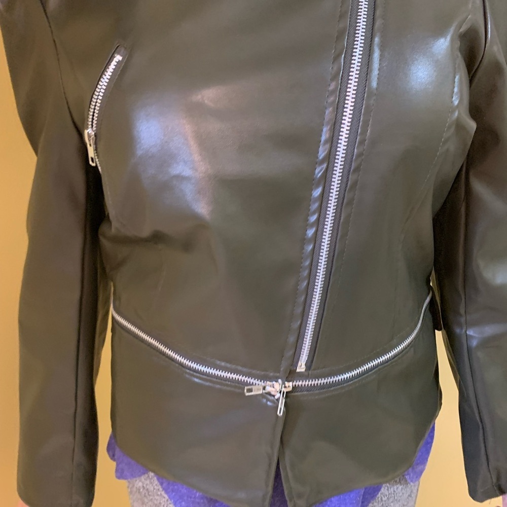 New Light Fashion Motorcycle jacket in green  NWOT - Picture 4 of 17